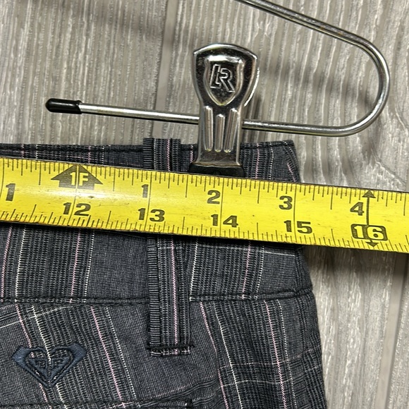 Y2K Roxy Window Pane Grey Flare Leg Pants NWOT - Picture 8 of 8